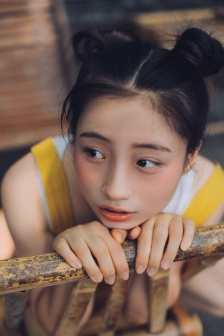 草丛里的秘密